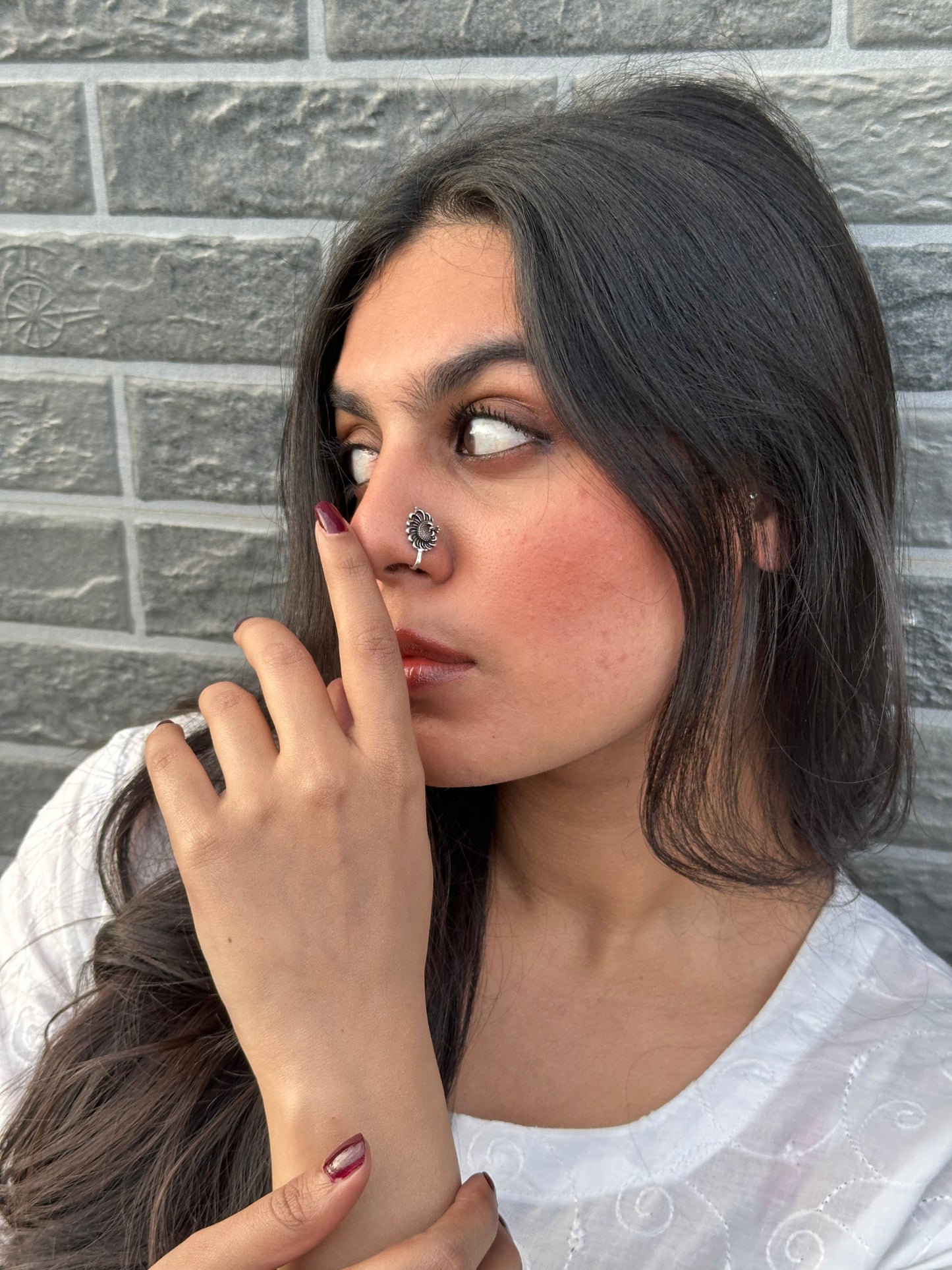 Sliver Peacock Noseclip