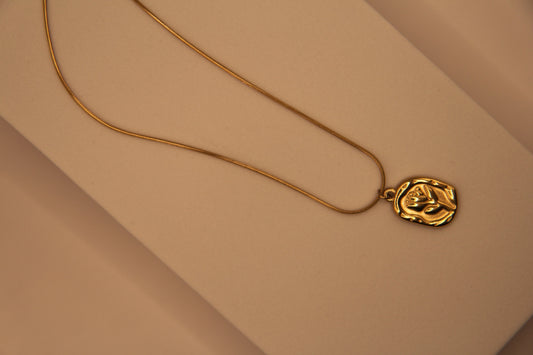 The Subtle Art of Minimal Jewelry