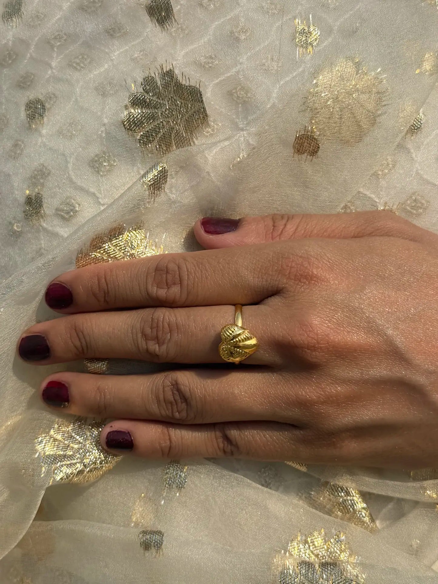 Almas gold adjustable ring with intricate traditional detailing
