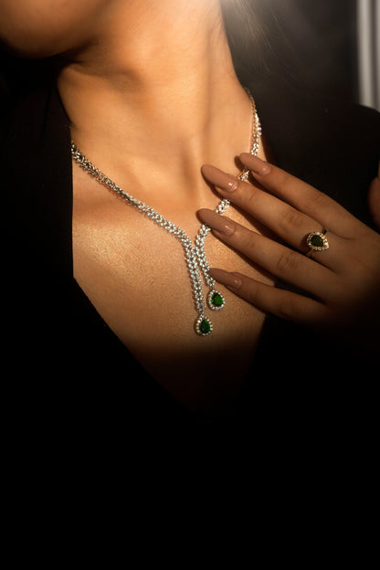 MIDNIGHT NECKPIECE