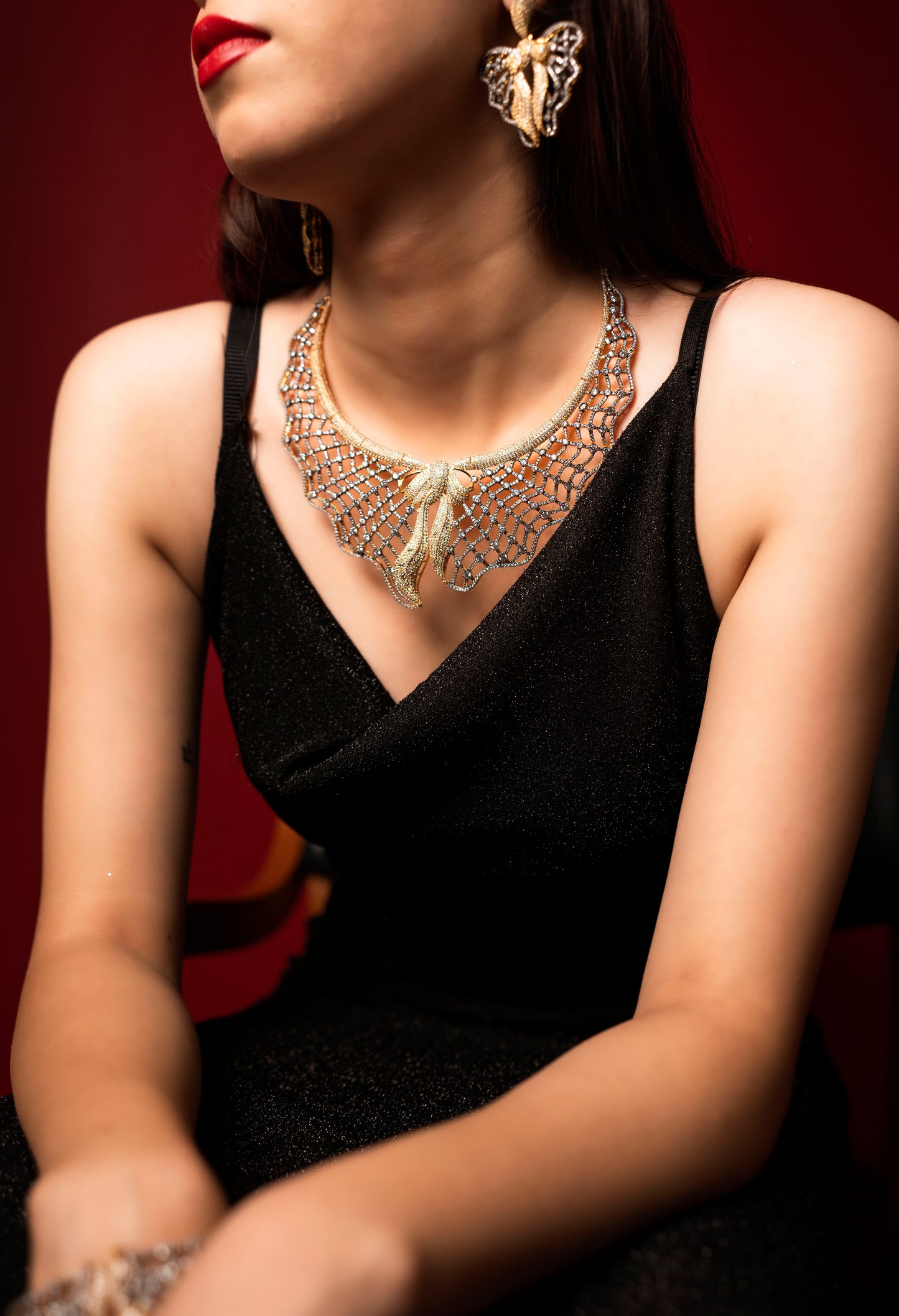REBORN  NECKPIECE