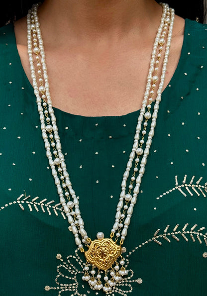 Close-up of Shaheena pearl mala set showing elegant bead and pearl craftsmanship