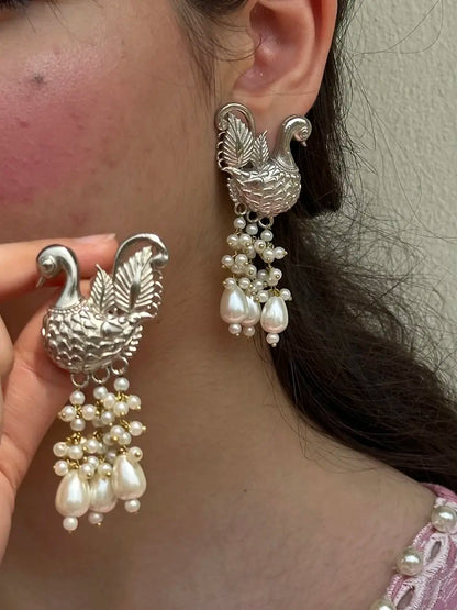 Silver Swan Pearl Earrings