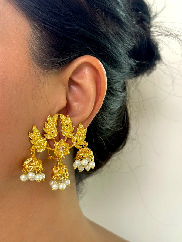 Munira Gold Plated Jhumky