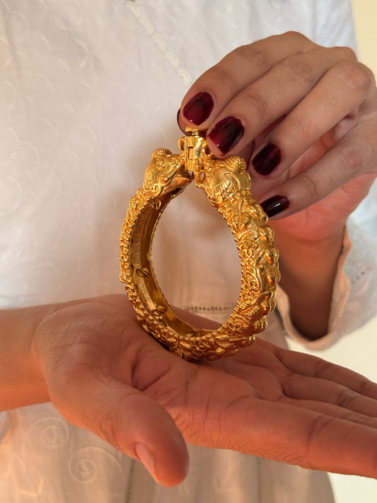 ROYAL ELEPHANT HANDCUFF GOLD PLATED