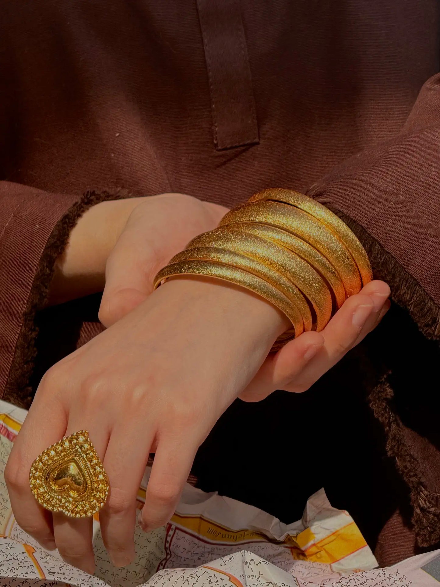 Mah e Noor Gold Bangle Set