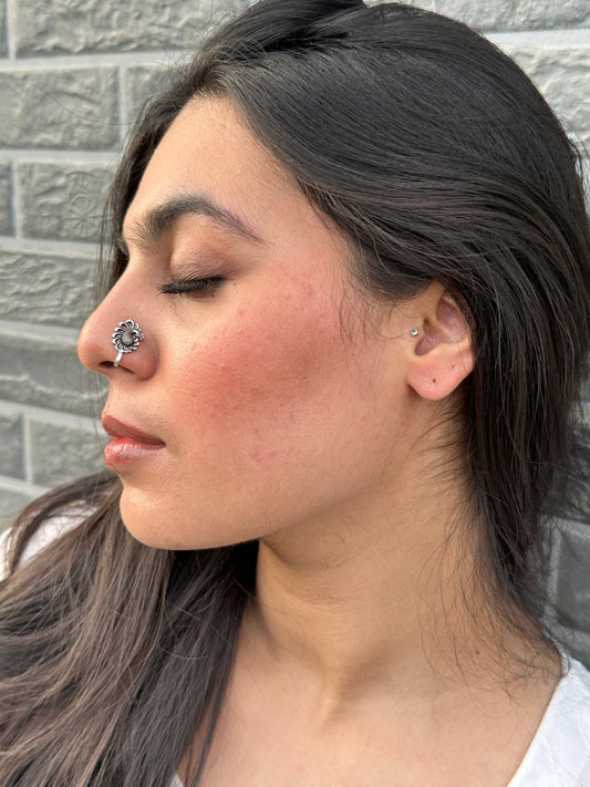 Sliver Peacock Noseclip