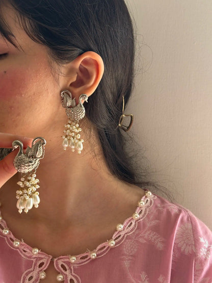 Silver Swan Pearl Earrings