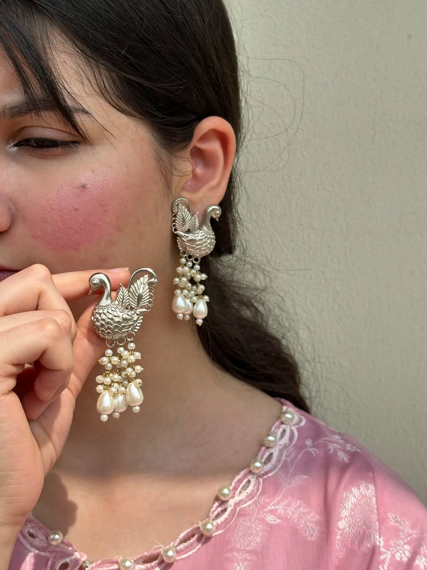Silver Swan Pearl Earrings