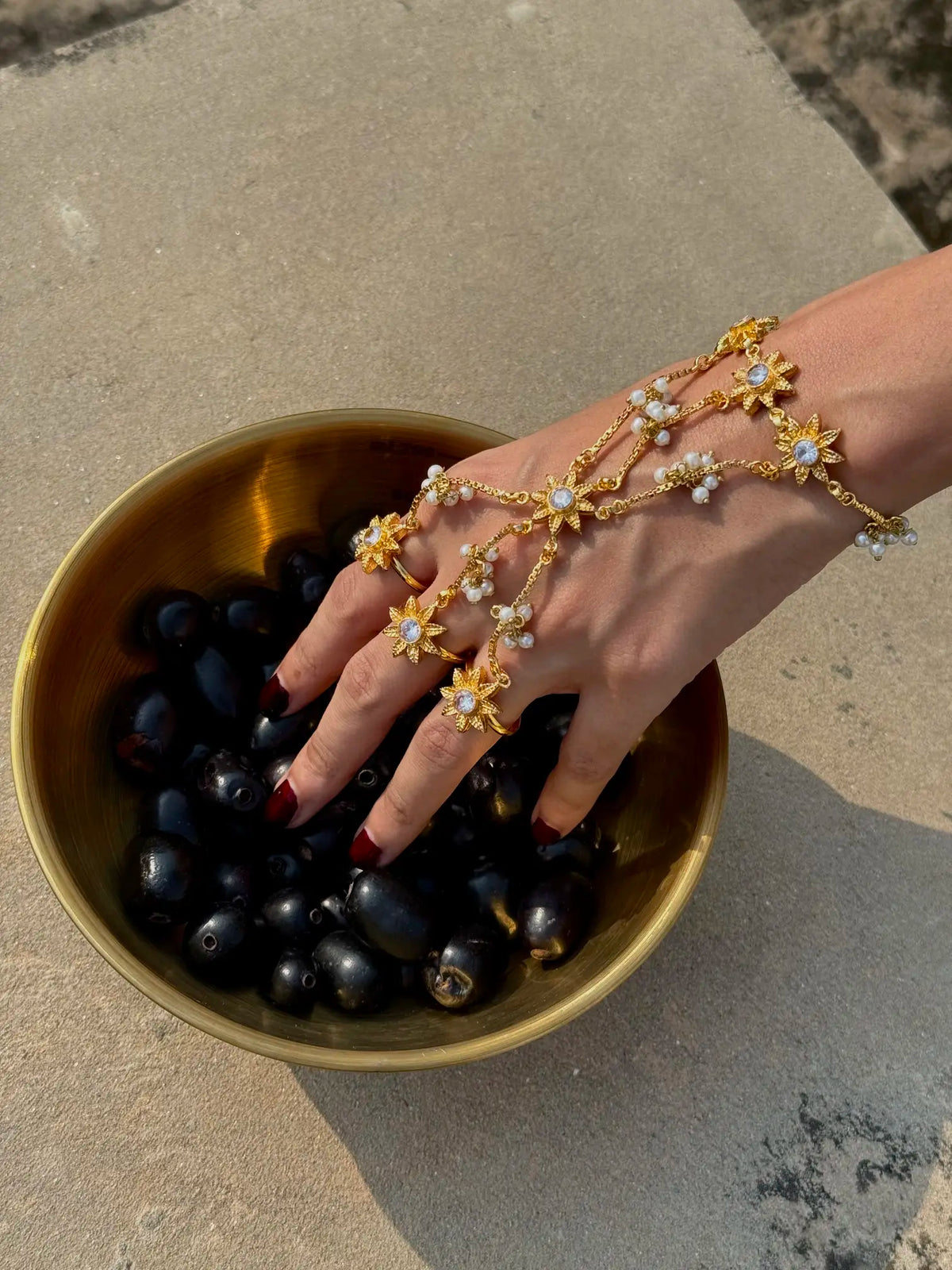 Singhar Zircon Angla  3-Finger Adjustable Pakistani Hand Jewelry