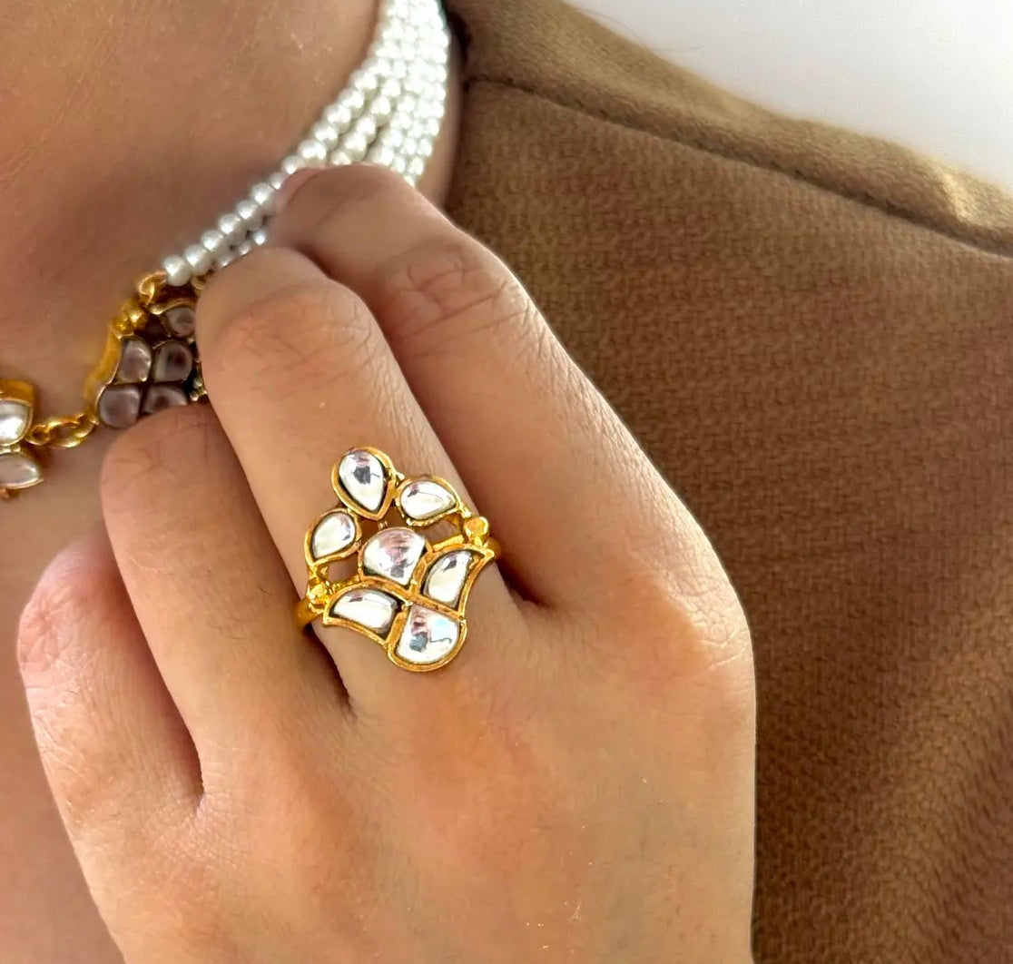 Nina Kundan Pakistani ring