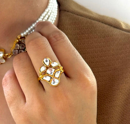 Nina Kundan Pakistani ring