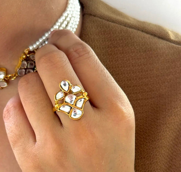 Nina Kundan Pakistani ring