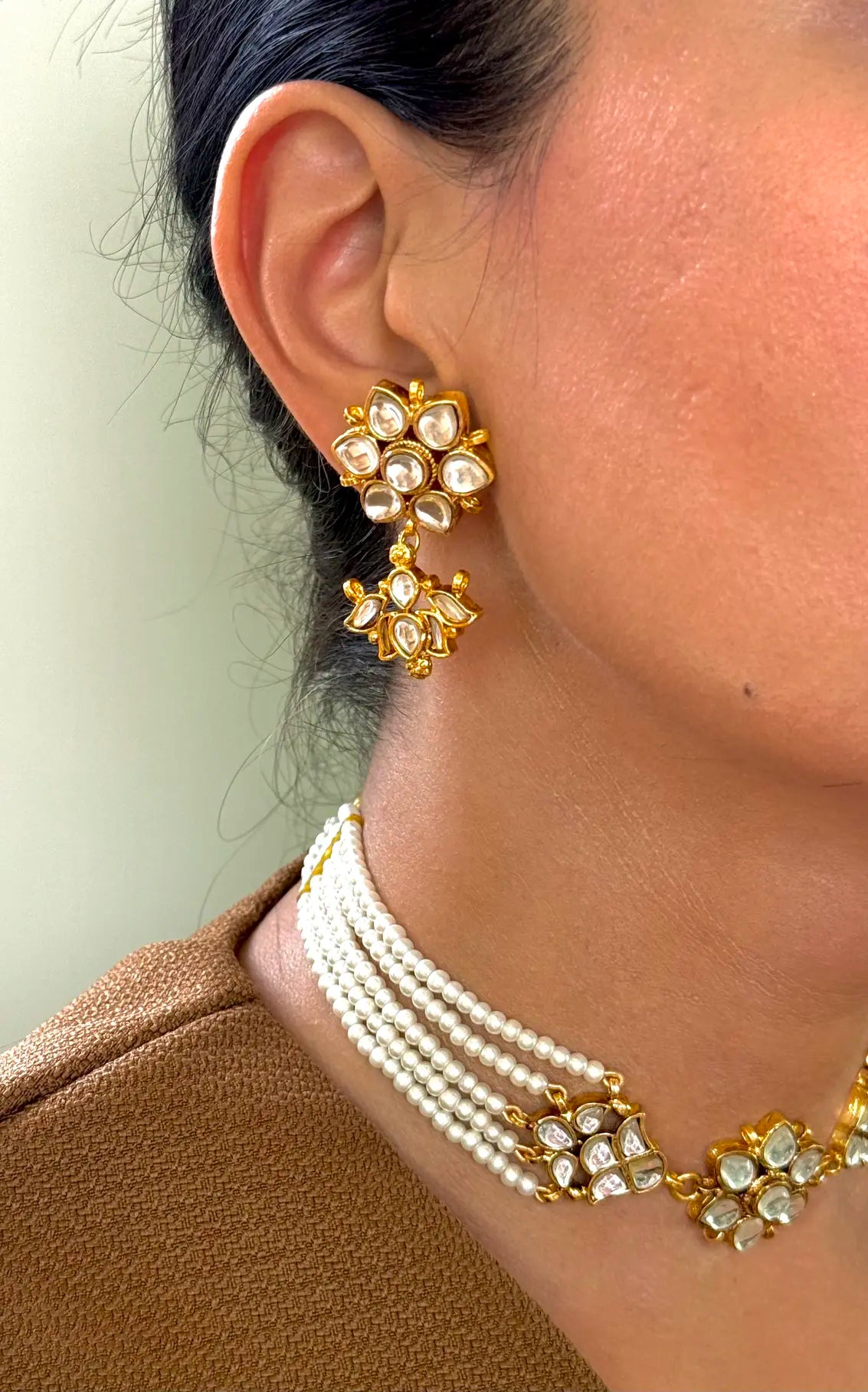 Nina Kundan earring design detail
