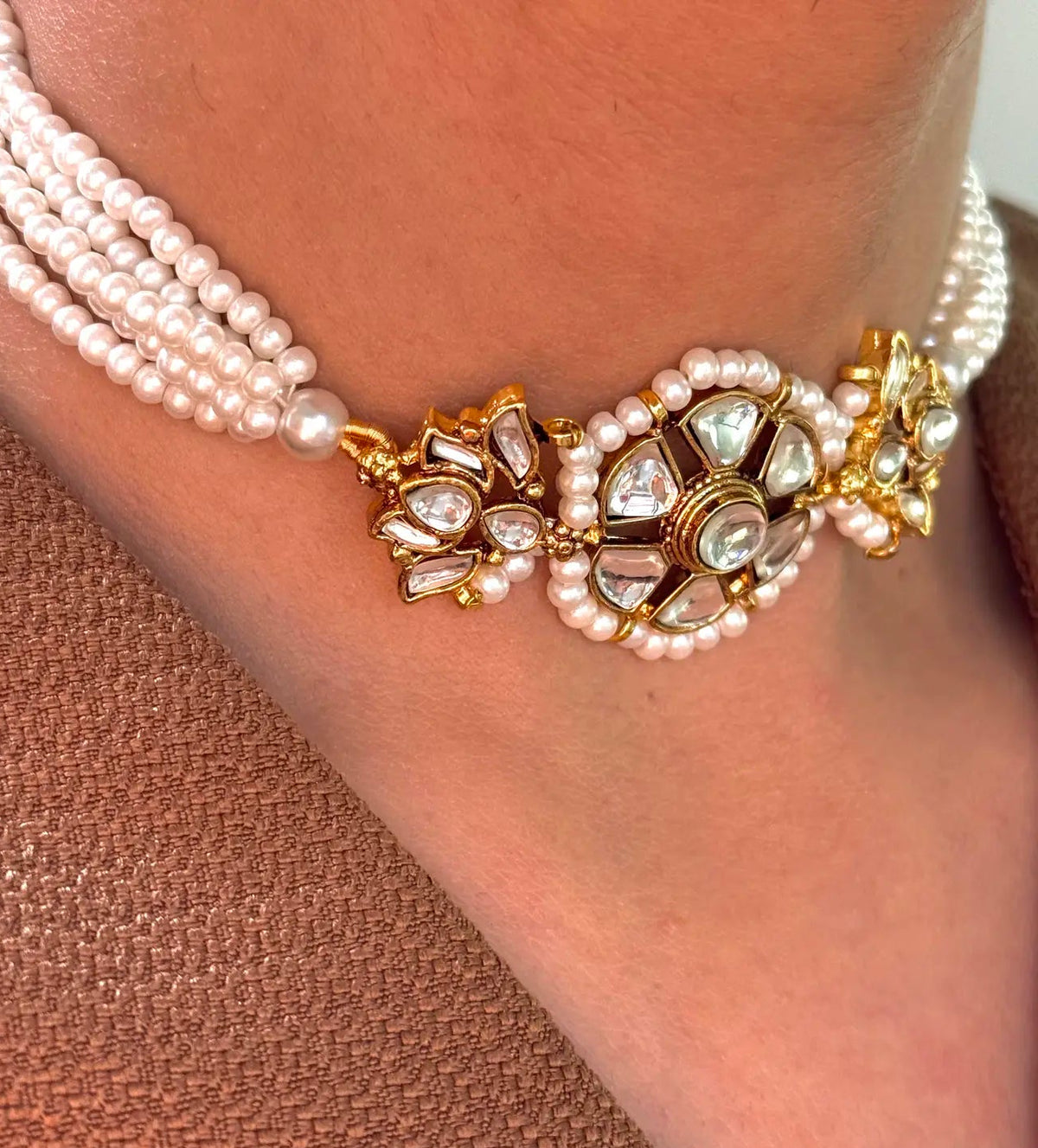 Noore Khundan traditional Pakistani choker set