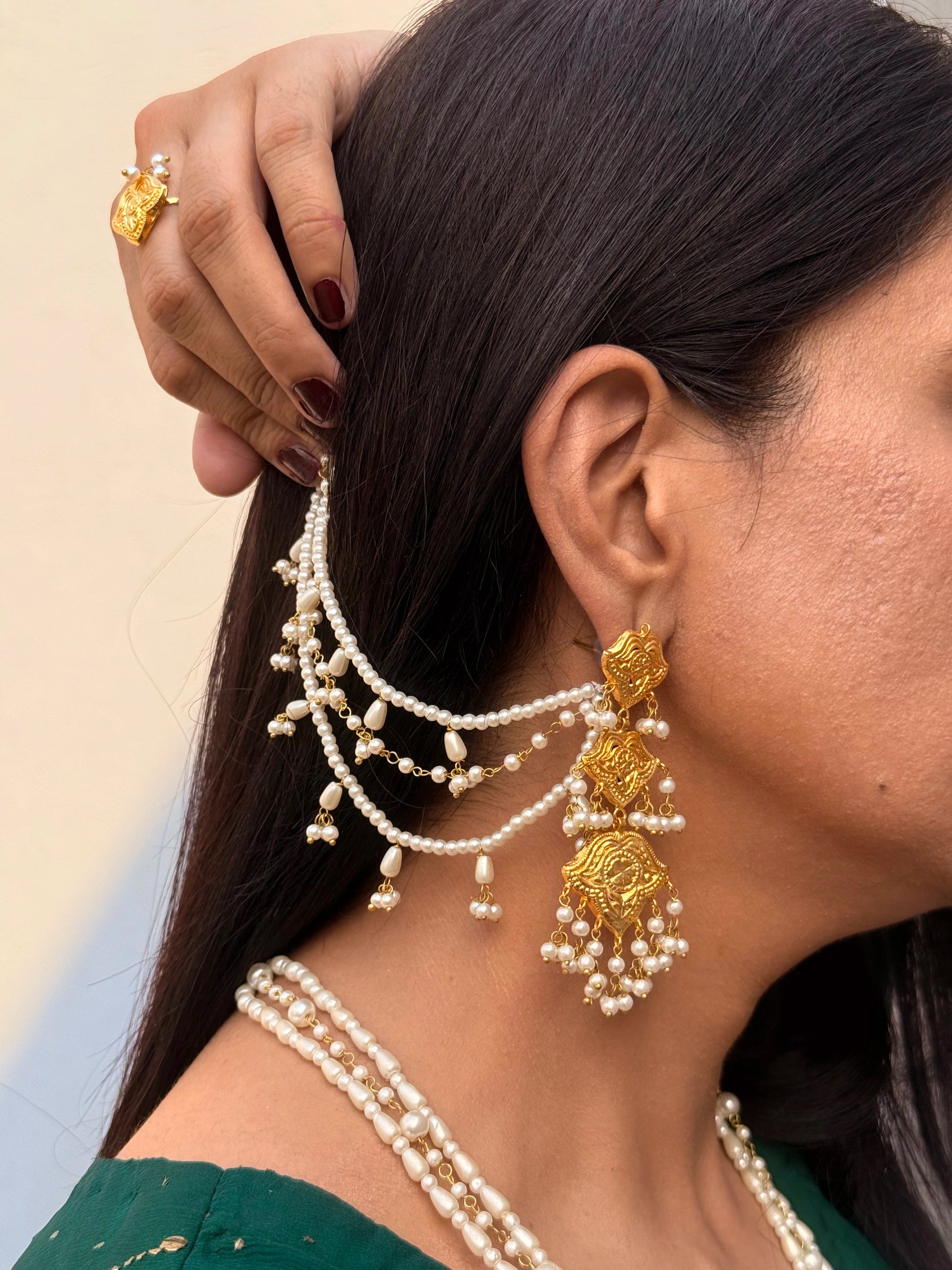 Shaheena bridal saharay earrings with traditional Pakistani wedding jewelry design