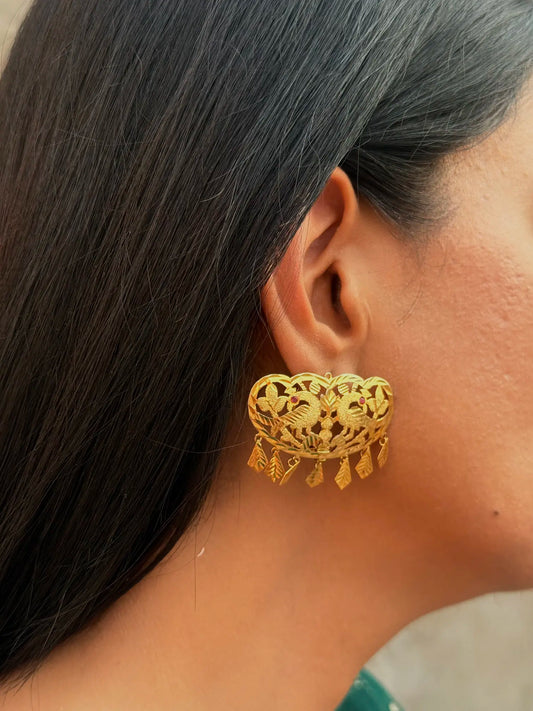Virsa traditional earrings with elegant Pakistani jewelry design