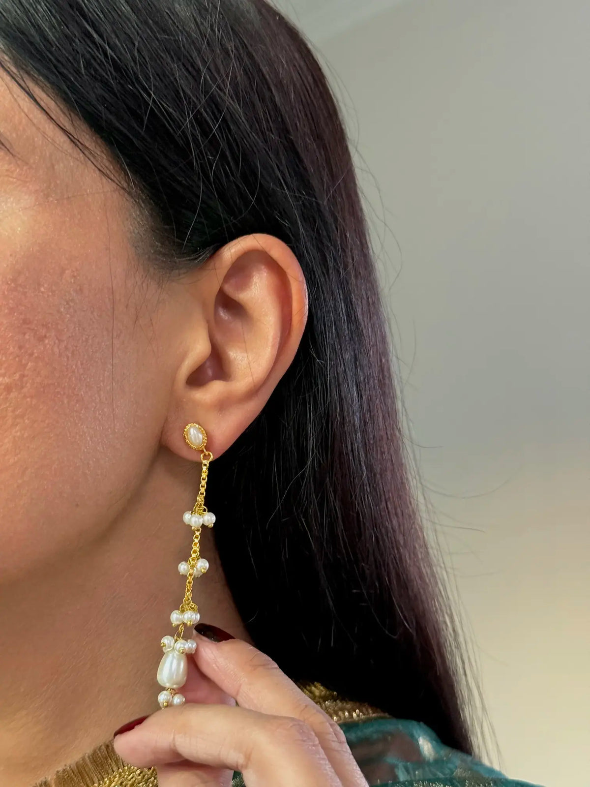 Whimsical traditional Pakistani pearl earring
