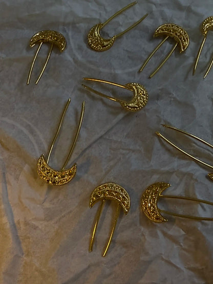 Traditional Chand hair pins with elegant bridal detailing for festive hairstyles