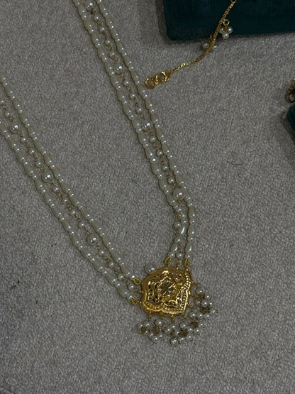 Shaheena Pearl Mala